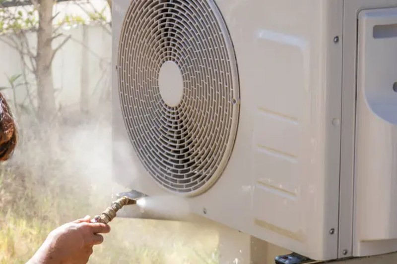 Vệ sinh điều hòa âm trần