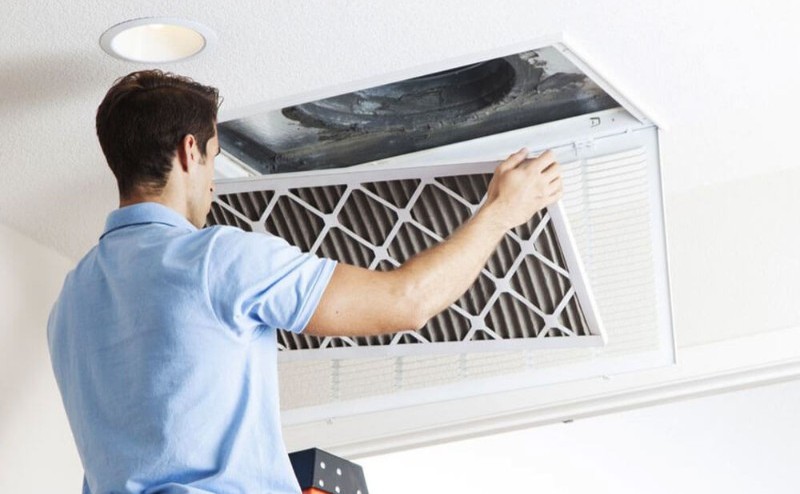 Các bước vệ sinh máy lạnh giấu trần 