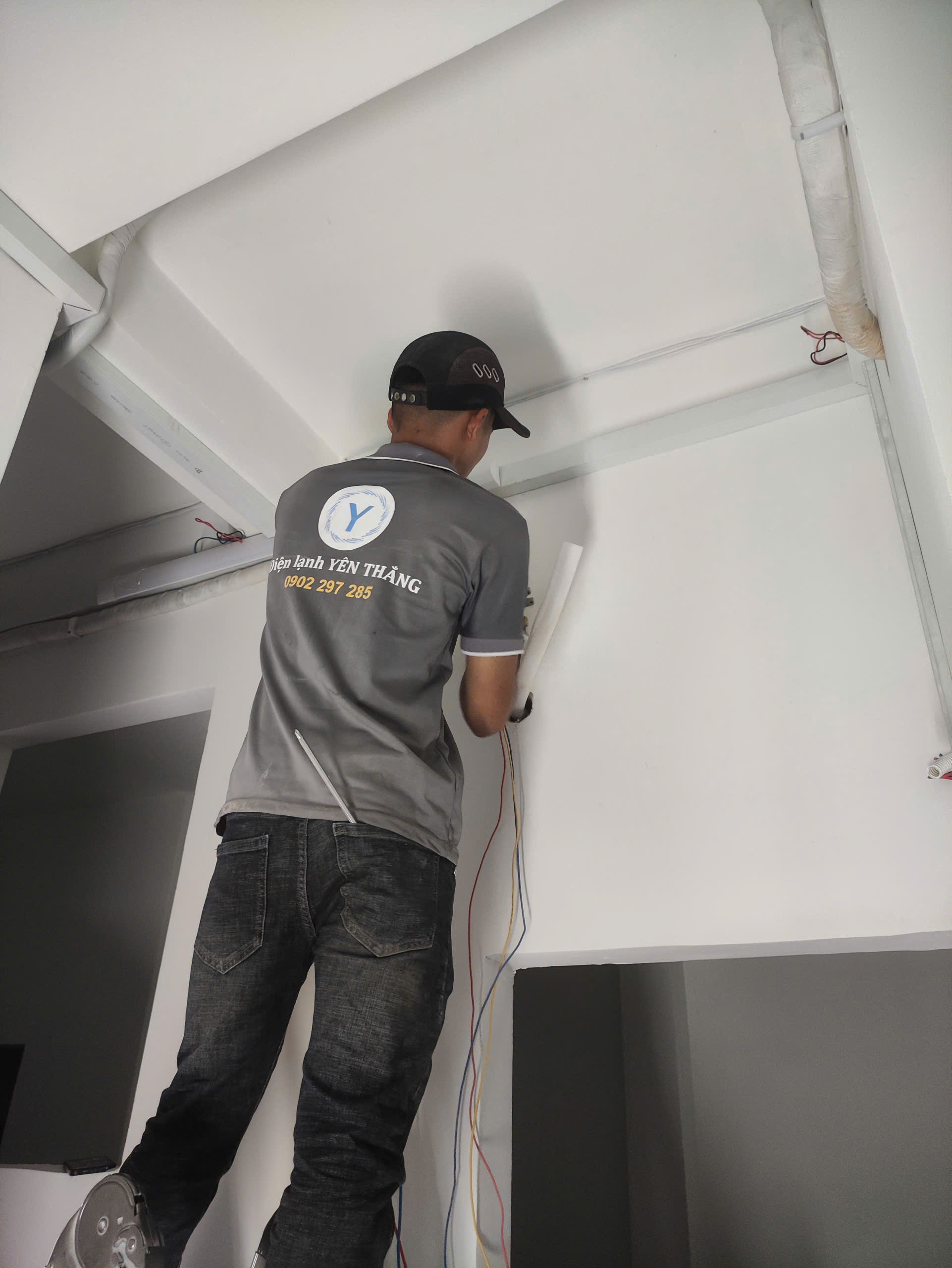 Dịch vụ vệ sinh máy lạnh tại nhà Quận Tân Phú